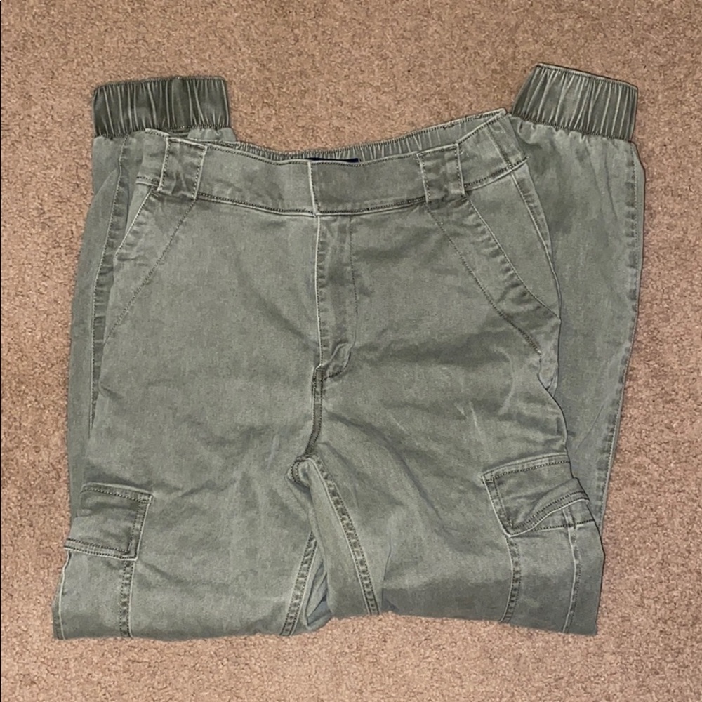 Hollister | High Waisted Joggers